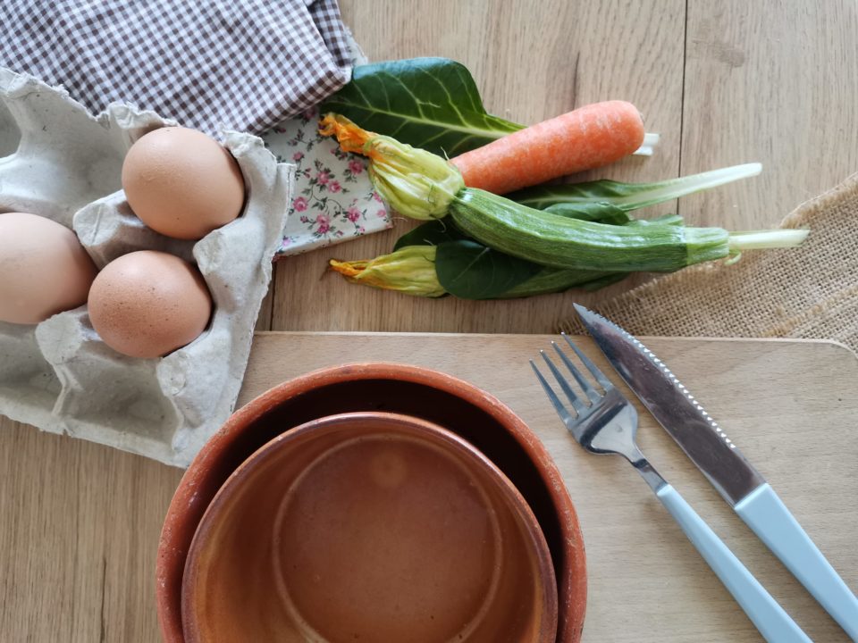 prepara tutto gli ingredienti per la frittata